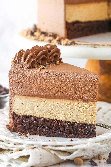 This Peanut Butter Chocolate Mousse Cake starts with a layer of brownie topped with mini Reese's, then topped with a layer of peanut butter mousse, then a layer of chocolate mousse. It is rich, delicious, and yet light because of the mousse. Absolutely to die for! Chocolate Peanut Butter Cheesecake Cake, Peanut Butter Chocolate Mousse, Chocolate Pudding Cake Recipe, Decorated Desserts, Mini Trifle, Life Love And Sugar, Homemade Brownie, Mousse Cake Recipe, Chocolate Peanut Butter Cheesecake