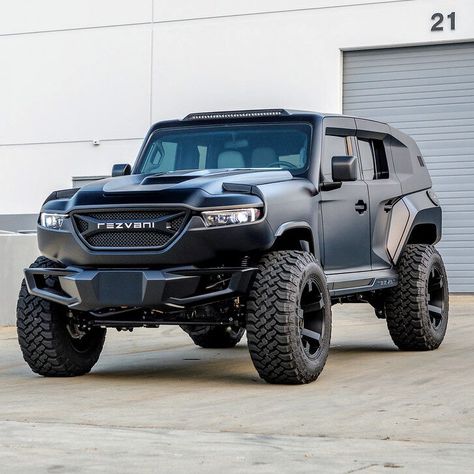 Rezvani Tank Rezvani Car, Rezvani Tank, Hellcat Engine, New Jeep Wrangler, Luxury Van, Rally Raid, Jacked Up Trucks, Crate Engines, 4x4 Off Road