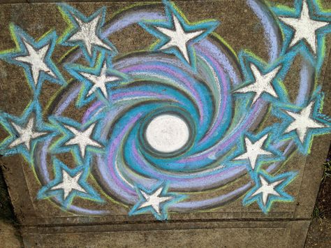 Night sky sidewalk chalk Trippy Sidewalk Chalk, Chalk Art Characters, Chalk Aesthetic, Fun Chalk Art, Chalk Ideas, Side Walk, Educational Platform, Chalk Wall, Sidewalk Chalk Art