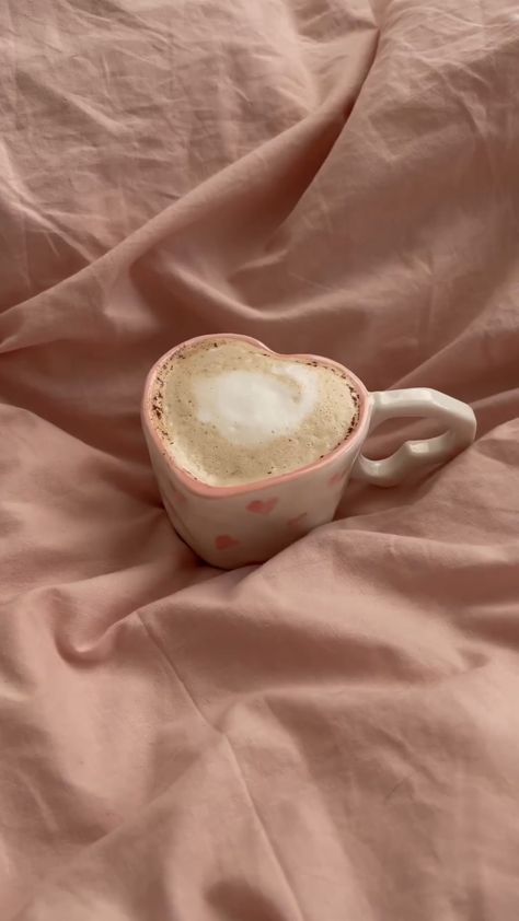 Pink And Cream Aesthetic, Coffee Pink Aesthetic, Pink Coffee Aesthetic, Wall Quotes Bedroom, Drinks Coffee, Pink Coffee, Pretty Mugs, Pink Aura, Keramik Design