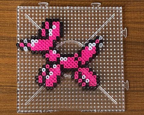 Pearly Beads Patterns, Perler Bead Balloon Dog, Balloon Dog Perler Beads, Pearled Bead Ideas Aesthetic, Perler Beads Pixel Art, Balloon Animal Perler Beads, Small Perler Bead Design, Peeler Bead Template, Perler Bead Patterns Square Board