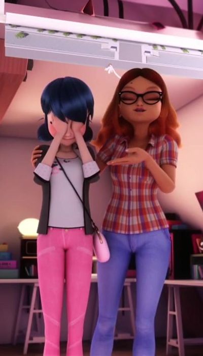 Marinette Instagram, Alya And Marinette, Miraculous Pictures, Marinette Miraculous Ladybug, Marinette Miraculous, Awakenings Movie, Complicated Love, Miraculous Ladybug Wallpaper, Normal Girl