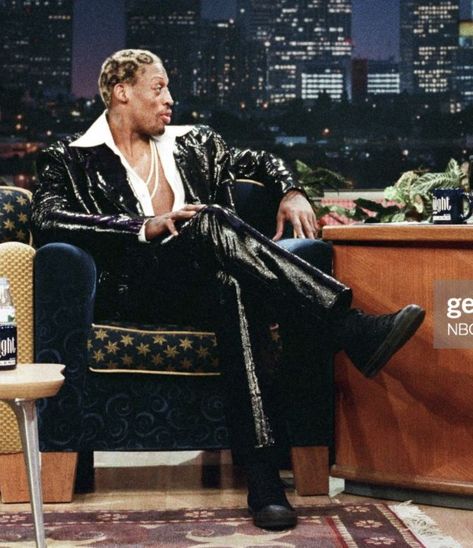 Dennis Rodman Outfit, Denis Rodman, Masc Fashion, Leopard Hair, Celebrity Style Icons, Dennis Rodman, Vintage Fits, Sports Stars, Pose Reference Photo