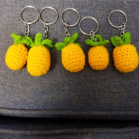 Pineapple Crochet Keychain, Crochet Pineapple, Crochet Keychains, Keychain Crochet, Pineapple Crochet, Crochet Fun, Crochet Collection, Crochet Keychain, Key Chains