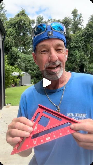 Gator on Instagram: "Speed square knowledge #jmg8tor" Speed Square Tricks, Speed Square Tips How To Use, Speed Square Holder, House Repair, Speed Square, Easy Diy Hacks, Handyman Projects, Stone Wrapping, Wood Trim