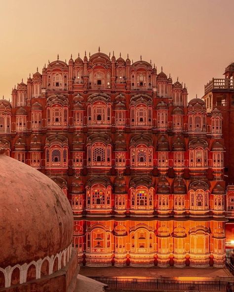 A Country of Paradox and stark contrasts this is Street smart India Nature Backgrounds Iphone, Hawa Mahal, India Travel Places, Best Airlines, Book Cheap Flights, Air India, Western Ghats, Air Tickets, Fantasy Places