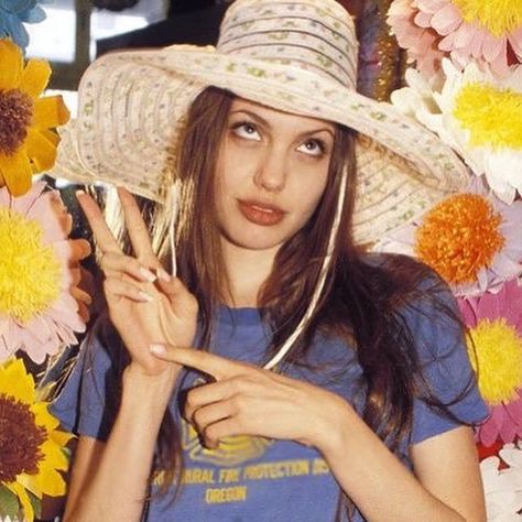 Angelina Jolie 90s, Angelina Jolie, A Woman, Flowers