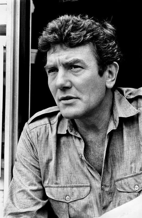 In MEMORY of ALBERT FINNEY on his BIRTHDAY - English actor who worked in film, television and theatre. He attended the Royal Academy of Dramatic Art and worked in the theatre before attaining prominence on screen in the early 1960s, debuting with The Entertainer (1960), directed by Tony Richardson, who had previously directed him in the theatre. He maintained a successful career in theatre, film and television.   May 9, 1936 - Feb 7, 2019   (chest infection) Albert Finney, Erin Brockovich, The Orient Express, John Huston, Movie Actors, Art Boy, Bond Movies, Orient Express, Best Supporting Actor