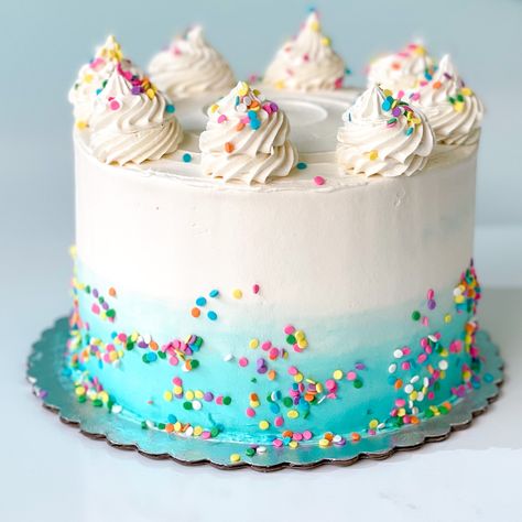 Sprinkles on a birthday cake makes everyone smile. This creation have the extra touch of a blue ombre buttercream. #delishoregon #medfordoregon #southernoregon #bakerylife #eatcake #cakesofinstagram #jacksoncounty #pnw #smallbiz #eatlocal #roguevalley #foodie #medfordcenter #instacake #birthdaycake #cakestagram #cakedecorating #cakeart Small Round Cake Ideas, Blue Confetti Cake, Cake With Sprinkles On Top, Yellow Sprinkle Cake, Blue Sprinkle Cake, Blue Cake With Sprinkles, First Birthday Cake Sprinkles, Colourful Birthday Cake, Blue Ombre Cake Birthdays