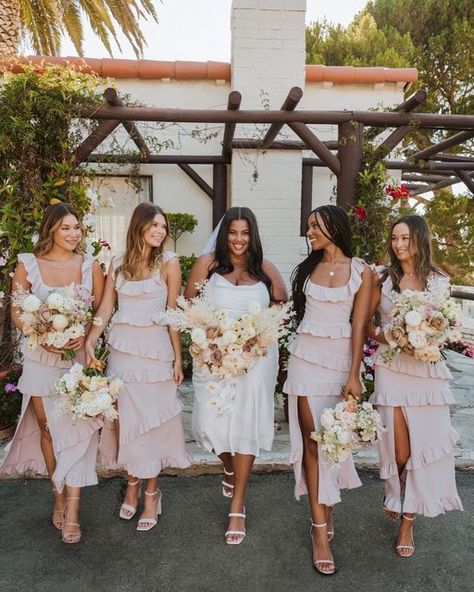 Mumu Weddings on Instagram: "It’s all about the ruffles in our Greta Dress 💕 Order now and receive in 2-7 days! ​��​​​​​​​ ​​​​​​​​ ​​​​​​​​ #mumuweddings #showmetheringmumu #bridesmaids" Beige Bridesmaid Dress, Cream Bridesmaid Dresses, Beige Bridesmaids, Rustic Bridesmaid Dresses, Greta Dress, Rustic Bridesmaids, Mumu Wedding, Winter Bridesmaids, Neutral Bridesmaid Dresses