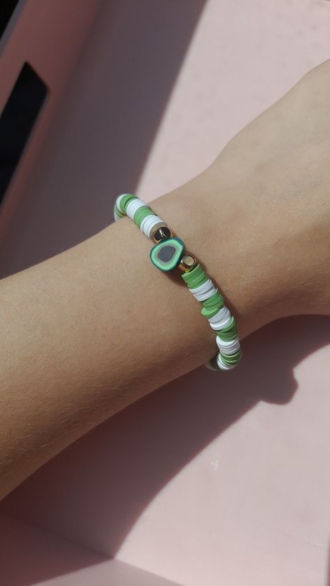 #likeformore #claybeads #ideas Avocado Bracelet, Bracelets Patterns, Green Bracelet, Clay Bracelet, Diy Bracelets Patterns, Clay Beads, Bracelet Patterns, Diy Bracelets, Avocado