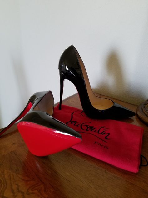 Black Heels With Red Bottoms, Louboutin Heels Aesthetic, Christian Louboutin Aesthetic, Black And Red Heels, Red And Black Heels, High Heels For Prom, Red Bottom Heels, Prom Heels, Stunning Shoes