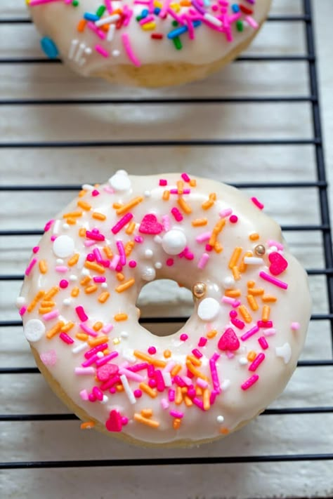 Donut Maker Recipes, Dairy Free Donuts, Mini Donut Recipes, Baked Doughnut Recipes, Cake Doughnuts, Baked Donut, Homemade Doughnuts, Homemade Donuts Recipe, Baked Donut Recipes