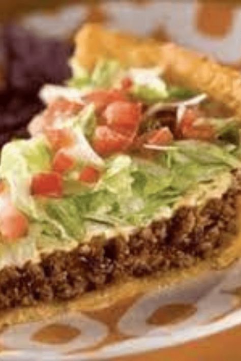 Pillsbury’s Crescent Roll Taco Bake - Yummy Recipes Crescent Roll Taco, Crescent Roll Taco Bake, Taco Pie Recipes, Pizza Taco, Baked Tacos Recipe, Pillsbury Crescent, Taco Pie, Taco Bake, Taco Pizza