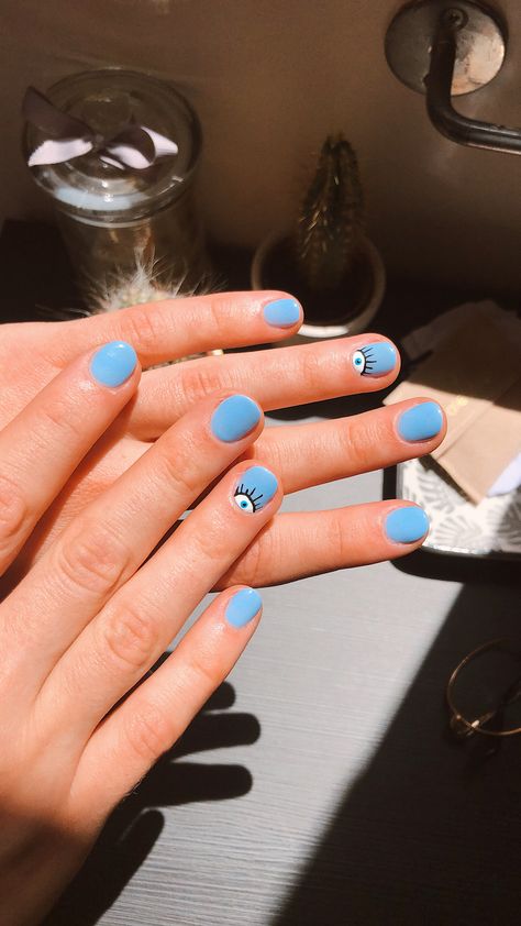 Manicure For Small Nails, Blue Minimal Nails, Blue Evil Eye Nails Short, Smol Nails, Evil Eye Nails Short, Blue Short Nail Designs, Short Nails Ideas Blue, Nails With Eyes, Blue Evil Eye Nails