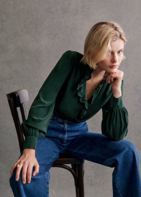 Chlo Shirt - Bottle Green - Silk - Sézane Green Blouse Outfit Work, Green Blouse Outfit, Blouse Outfit Work, Shirt Stripes, Outfit Work, Spring 2025, Work Style, Guipure Lace, Color Analysis