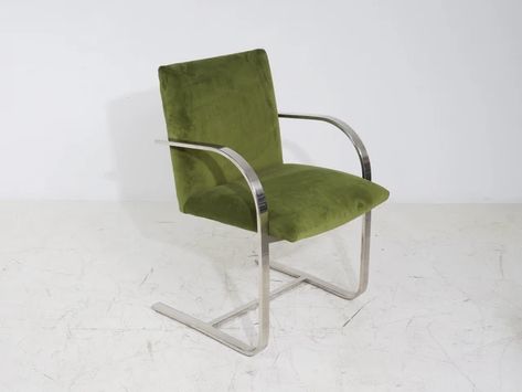 BetsuStudio - Etsy Brno Chair, Ludwig Mies Van Der Rohe, Van Der Rohe, Mies Van Der Rohe, Bar Chair, Green Chair, Brno, Velvet Upholstery, Furniture Dining Chairs