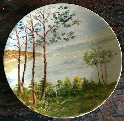 Painting Pottery Plates, Plate Painting, Painted Ceramics, Pottery Crafts, Landscape Drawings, Pottery Plates, Nature Paintings, Ceramic Painting, Ceramic Bowls