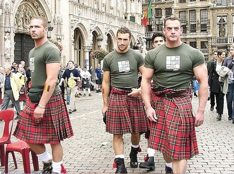 Kilt Outfit Men, Scottish Man, Kilt Outfits, Scottish Kilts, Men In Kilts, Muscle Men, Kilt, Tartan Plaid, Tartan