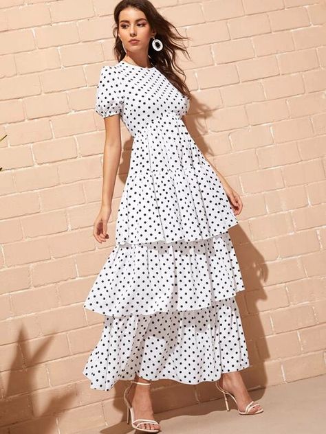 Cute Outfits With Leggings, Classy Prom Dresses, Cute Skirt Outfits, Evening Dress Fashion, Ruffle Hem Dress, Style Chic, Classy Dress, Modest Dresses, Polka Dot Dress