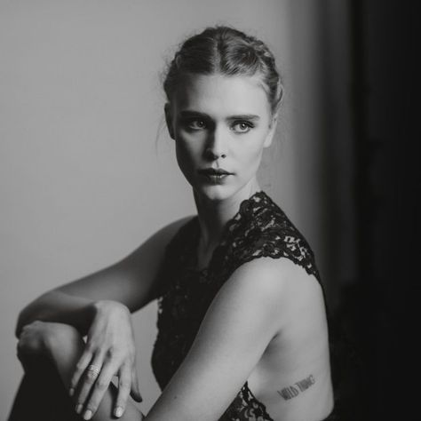 Gaia Weiss, Female Faces, Iron Heart, French Women, Fashion Photography Editorial, French Girl, Real Fur, Instagram Tips, Sirens