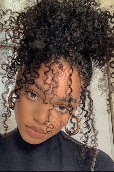 Hairstyles List, Hairstyle Inspo, Pelo Afro, Curly Hair Inspiration, Coily Hair, Twist Out, Curly Girl Hairstyles, Curly Girl, Afro Hairstyles