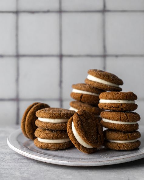 Molasses Sandwich Cookies, The Boy Who Bakes, Gingerbread Sandwich Cookies, Black Treacle, Cookies With Cream Cheese Frosting, Cookies With Cream Cheese, Jaffa Cake, Cream Cheese Cookies, Cheesy Bread