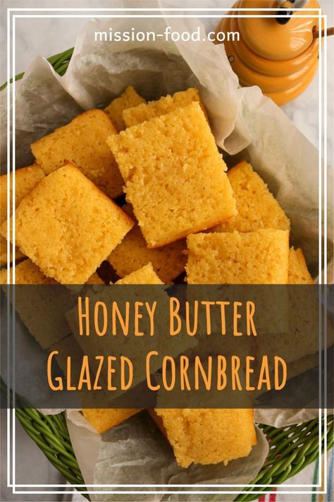 This decadent Honey Butter Glazed Cornbread is spongy and buttery with a delicate sweetness, making it a wonderful breakfast treat, snack, side dish or even dessert. Cornbread Butter, Glazed Peaches, Cornbread Cake, Moist Cornbread, Honey Cornbread, Buttered Corn, Sweet Cornbread, Dinner Rolls Recipe, Honey Glaze