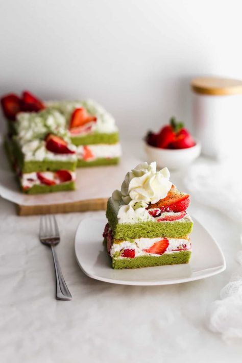 Matcha Strawberry Shortcake | Sift & Simmer Matcha Strawberry Cake, Matcha Dessert Recipes, Cake Matcha, Matcha Baking, Matcha Strawberry, Strawberry Layer Cakes, Matcha Green Tea Recipes, Strawberry Matcha, Matcha Dessert