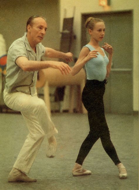 Graceful. Elegant. Classic Dance, New York City Ballet, Ballet Pictures, Vintage Ballet, Ballet Beauty, George Balanchine, Ballet Inspiration, City Ballet, Shall We Dance