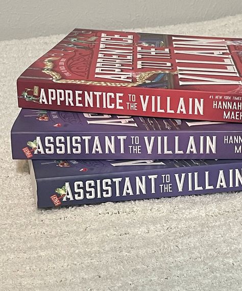 The villain is the love interest, that’s all I have to say.. If you need a sign to read this series, *cues Kingsley with his little cue cards* QOTD: Who is your favorite side character in a series? I do love Kingsley for his comedic relief, but I will always stan our boy Grover. He can do no wrong #books #booksbooksbooks #bookstagram #bookworm #booklover #bookreviewer #bookhaul #sprayededges #reader #reading #readersgonnaread #read #romancebooks #romancereader #assistanttothevillain #app... New Books Aesthetic, Book Recommendations Picture, Books Bright Aesthetic, Books Like Deviant King, Best Book Series, Romantasy Books, Clean Romance Books, Disney Books Collection, Side Character