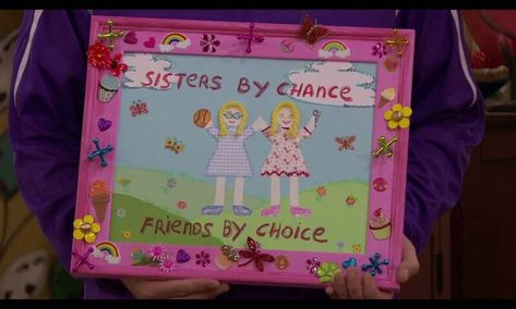 From Liv and Maddie!!!!! Sister Gifts Diy, Liv And Maddie, Bff Gifts, Gifts For Sister, Diy Birthday, Cute Crafts, Disney Channel, Gifts Diy, Friend Birthday