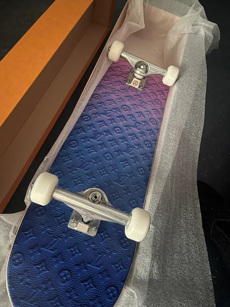 Louis Vuitton skate Louis Vuitton Skateboard, Skateboard, Louis Vuitton