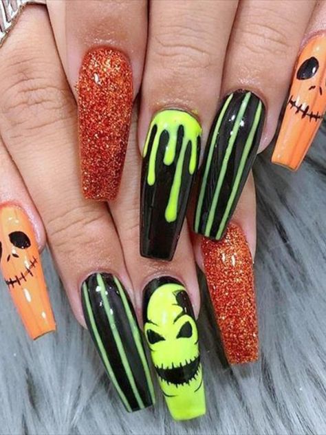 Ballerina Acrylic Nails, Bat Nails, Black Halloween Nails, Holloween Nails, Halloween Press On Nails, Cute Halloween Nails, Pumpkin Nails, Glitter Gel Polish, Almond Acrylic Nails