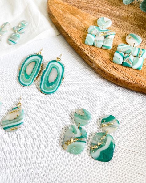 Turquoise Clay Earrings, Resin Jewelry Tutorial, Precious Metal Clay Jewelry, Polymer Clay Embroidery, Polymer Clay Gifts, Diy Earrings Polymer Clay, Handmade Clay Earrings, Polymer Clay Jewelry Tutorials, Handmade Clay Jewelry