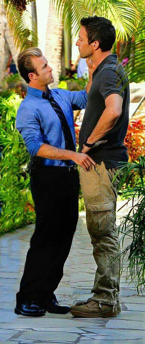 Pequeños capitulos sobre Steve y Danny McDanno #fanfic # Fanfic # amreading # books # wattpad Hawaii 5 0, Alex Scott, Steve Mc, Funny Photoshop, Scott Caan, Hawaii Five O, Kevin Costner, Alex O'loughlin, Tv Show Quotes