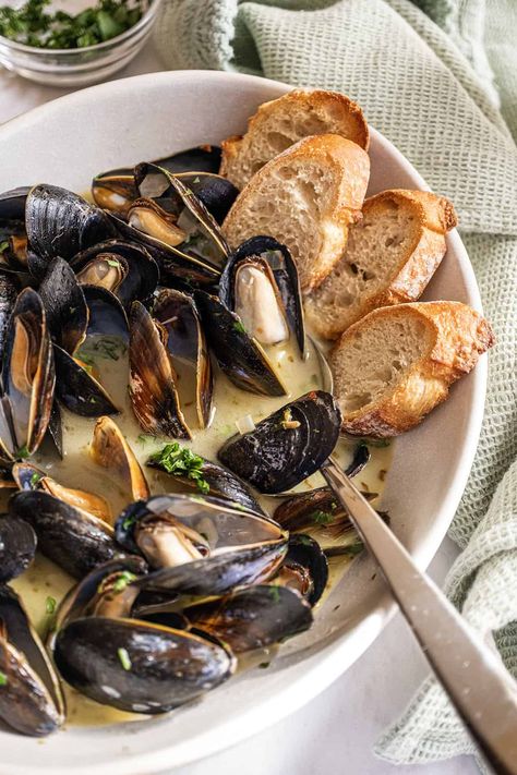 Steamed Mussels in White Wine - Always From Scratch Steamer Clams White Wine, Half Shell Mussels Recipe, Steamed Mussels In White Wine Garlic, Mussels In White Wine Sauce Garlic, Mussels Recipe White Wine Garlic, Pei Mussels Recipe, Yacht Meals, Italian Mussels, Marinated Mussels