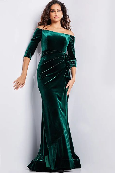 Jovani Dress 36458 | Emerald off the shoulder fitted dress 36458 Beach Wedding Black, Sleeved Velvet Dress, Evening Gowns With Sleeves, Wedding Dress With Veil, Long Sleeve Dress Formal, Girly Dresses, Brides Wedding Dress, Velvet Fashion, Formal Evening Dresses