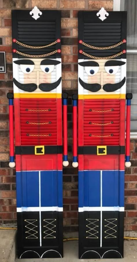 Wooden shutters painted into Christman soldiers Door For Christmas, Christmas Toy Soldiers, Snowman Crafts Diy, Nutcracker Decor, Christmas Door Decoration, Christmas Soldiers, Christmas Yard Art, Fleurs Diy, Christmas Porch Decor