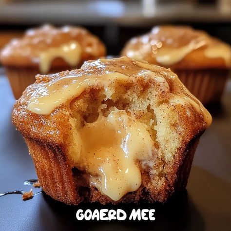 😍 Gooey Cinnamon Cream Cheese Muffins! (recipe below) These delightful muffins combine soft cinnamon-spiced batter with a gooey cream cheese center—perfect for breakfast or a sweet treat! 🧁 Ingredients: 2 cups all-purpose flour1 cup sugar1 tbsp baking powder1/2 tsp salt1 tsp cinnamon1/2 cup melted butter1 cup milk2 eggs1 tsp vanilla extract8 oz cream cheese, softened1/4 Cinnamon Cream Cheese Muffins, Cinnamon Cream Cheese, Cream Cheese Muffins, Cinnamon Muffins, Cheeseburger Soup, Cheese Muffins, Sweet Treat, 2 Cups, Cheeseburger