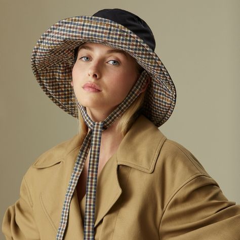 Rain Hat Pattern, Rain Weather Outfits, Bucket Hats For Women, Rain Hats, British Hats, Waterproof Hat, French Hat, Classy Hats, Bucket Hat Summer