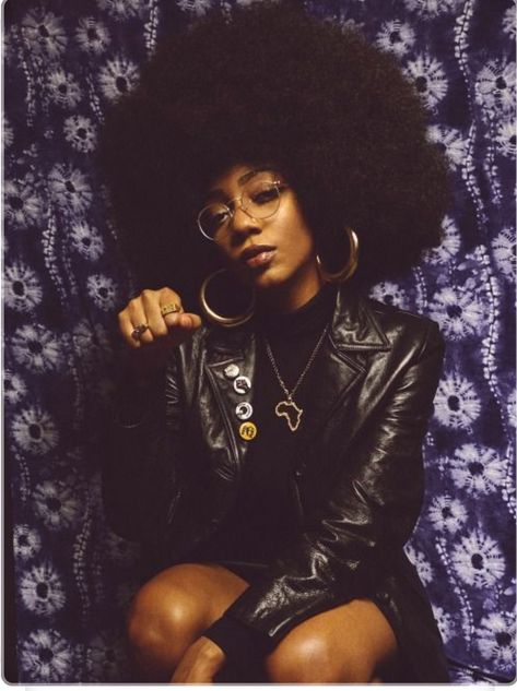 70s Black Panther Fashion, Feminine Fashion Black Women, 70s Outfits Black Women, 70s Black Fashion, All Power To The People, Diy Natural Hair, The Black Panther Party, Black American Culture, Afro Goth