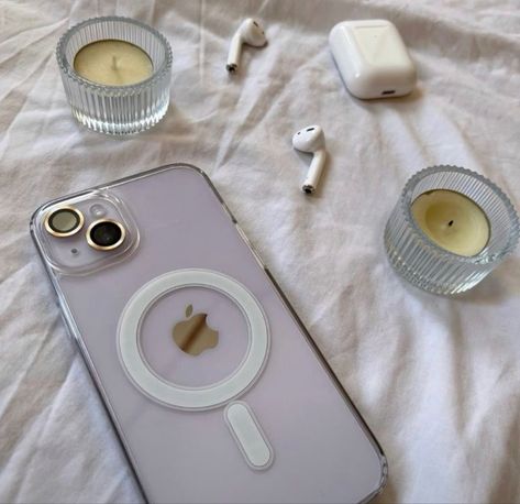 Cute Phone Aesthetic, Purple Airpods, Manifesting Iphone, Mint Phone Case, Phone Asthetic, Apres Ski Boots, Apple Aesthetic, Dream Phone, The Bleachers