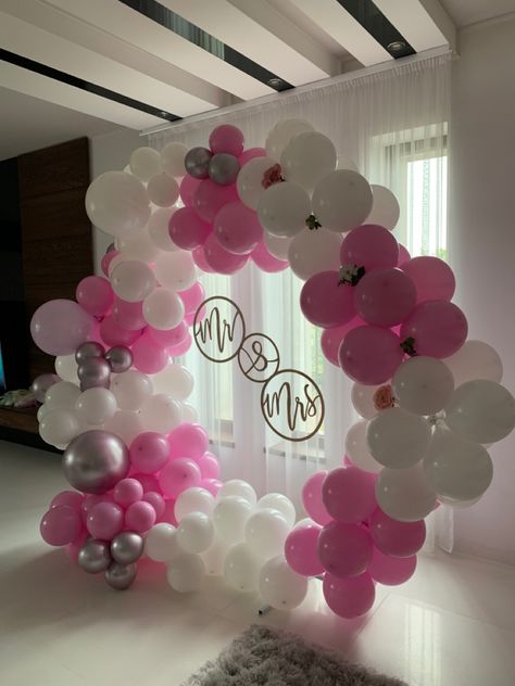 Pink and white balloon arch with Mr&Mrs sign. Pink And White Balloon Arch, White Balloon Arch, Mr Mrs Sign, Baby Birthday Decorations, White Balloons, Balloon Arch, Baby Birthday, Balloon Decorations, Mr Mrs