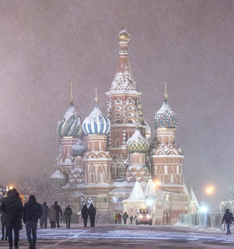 Kremlin Aesthetic, Russia Astethic, Russian Aristocracy Aesthetic, Russia Castle, 1800s Russia, Russian Geography, Moscow Russia Aesthetic, Russian Castle, Russia Kremlin