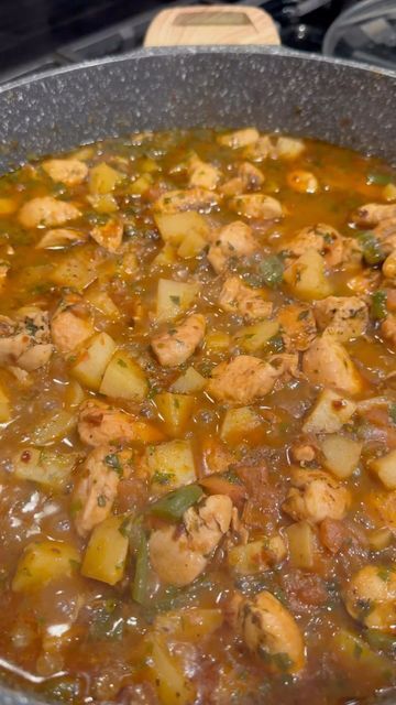 Chicken Guisado Mexican, Chicken Tenderloin Recipes Mexican, Mexican Chicken And Potatoes Recipes, Mexican Chicken And Potatoes, Chicken And Potatoes Stew, Chicken With Potatoes Recipes, Mexican Dishes With Chicken, Mexican Chicken Noodle Soup, Chicken And Potato Recipes