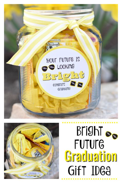 Graduation Present Ideas, Diy Graduation Gifts, Graduation Present, Small Business Cards, Graduation Presents, Senior Gifts, Graduation Diy, Present Ideas, Fathers Day Presents