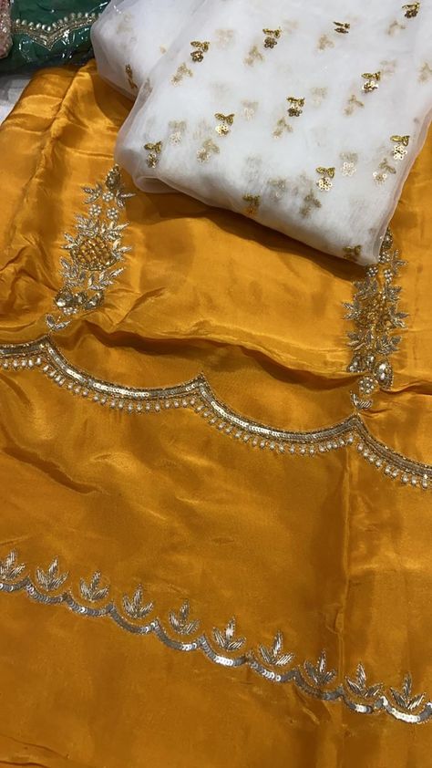 Jari Work Embroidery Suits, Hand Embroidery Suits Punjabi Party Wear, Jari Work Embroidery, Hand Embroidery Suits Punjabi, Punjabi Suits Designer Boutique Party Wear, Hand Embroidery Suits, Boutique Punjabi Suits Party Wear, Patiala Suit Designs, Punjabi Suits Designer Boutique