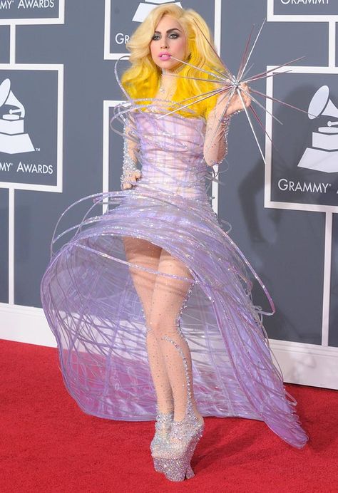 This unique dress is absolutly Avante-garde. It is worn my Lady Gaga, a public figure and artist, I believe she is making an art statement and she believes in unconventional fashion. Versace Prints, Lady Gaga Looks, Grammy Fashion, Lady Gaga Outfits, Lady Gaga Fashion, Meat Dress, Sparkle Gown, Grammys Red Carpet, Wall Style