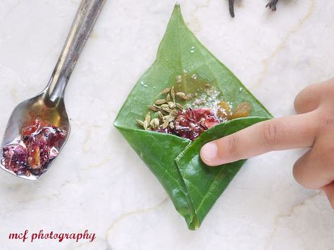 My Creative Flavors: Anatomy of a Sweet or Meetha Paan ! Meetha Paan, Energy Bars Healthy, Wedding Food Display, Betel Leaf, Areca Nut, Homemade Chocolate Frosting, International Desserts, Bhaji Recipe, Creative Cupcakes